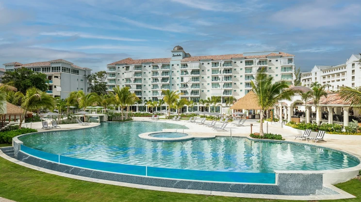 Sandals Dunn's River